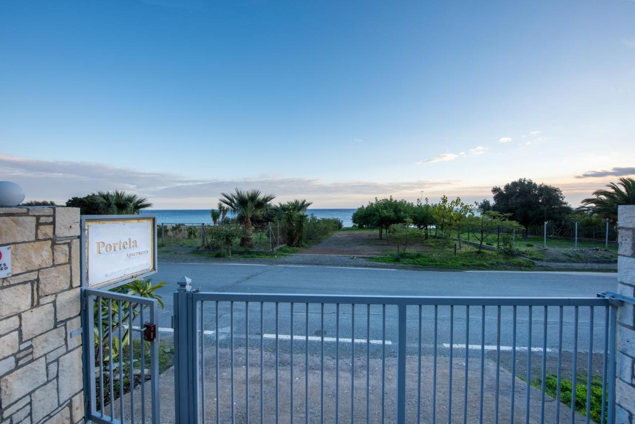 Portela Apartments Kampoula كيراتوكامبوس المظهر الخارجي الصورة