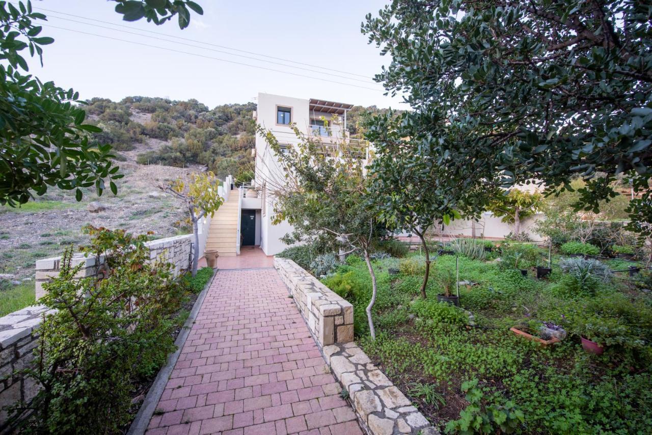 Portela Apartments Kampoula كيراتوكامبوس المظهر الخارجي الصورة