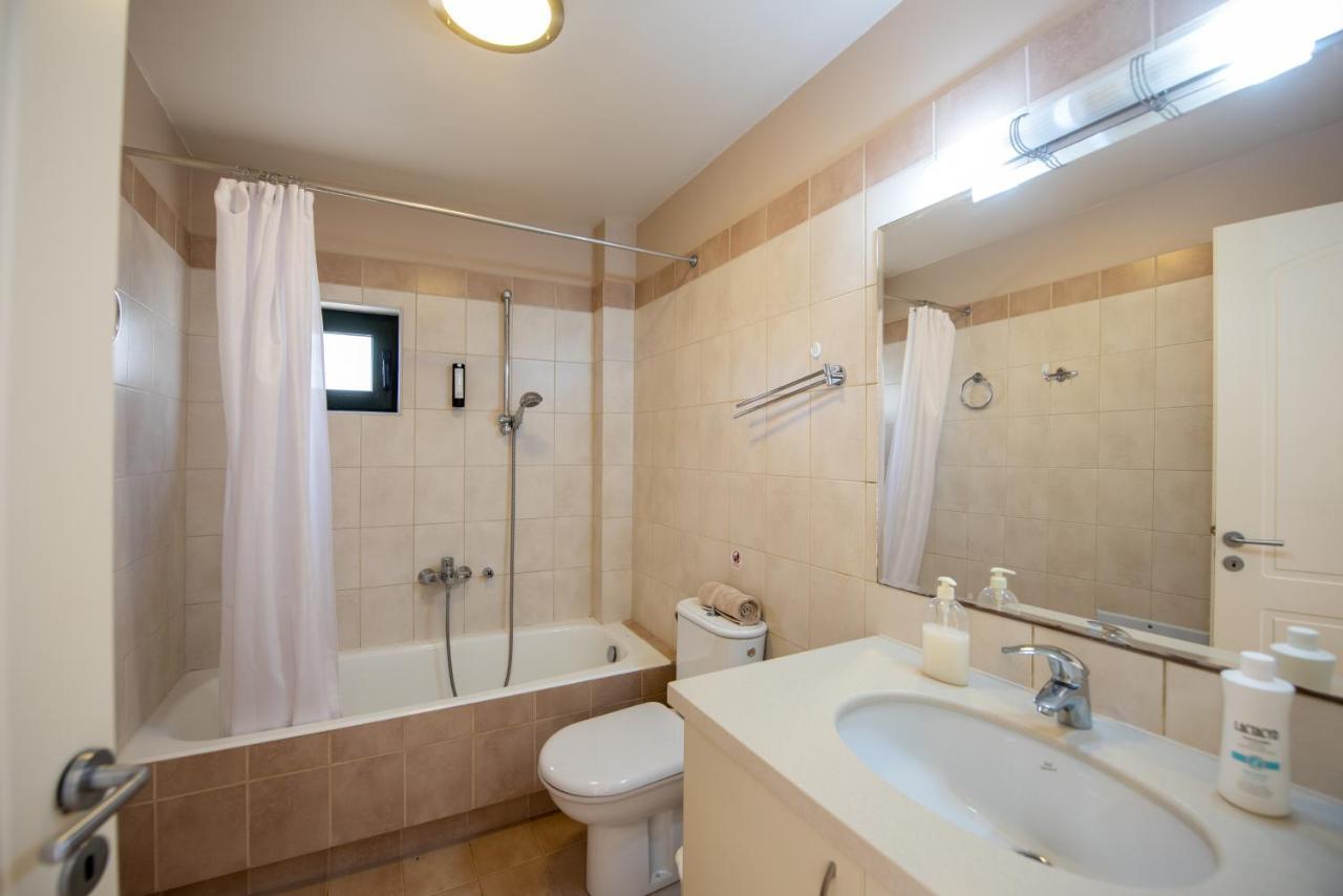Portela Apartments Kampoula كيراتوكامبوس المظهر الخارجي الصورة
