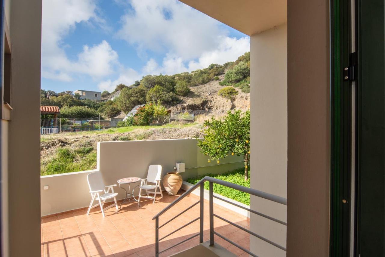 Portela Apartments Kampoula كيراتوكامبوس المظهر الخارجي الصورة