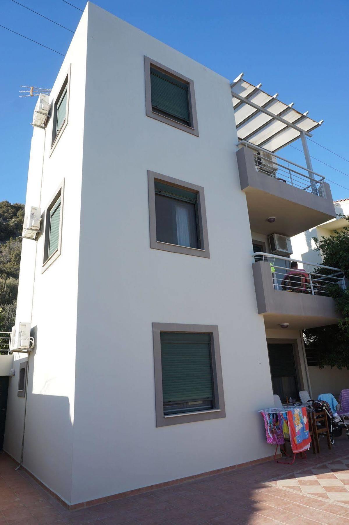Portela Apartments Kampoula كيراتوكامبوس المظهر الخارجي الصورة
