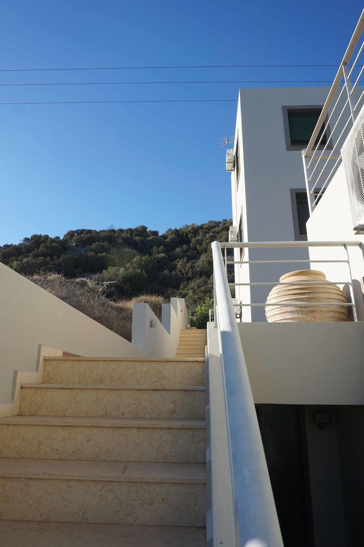 Portela Apartments Kampoula كيراتوكامبوس المظهر الخارجي الصورة