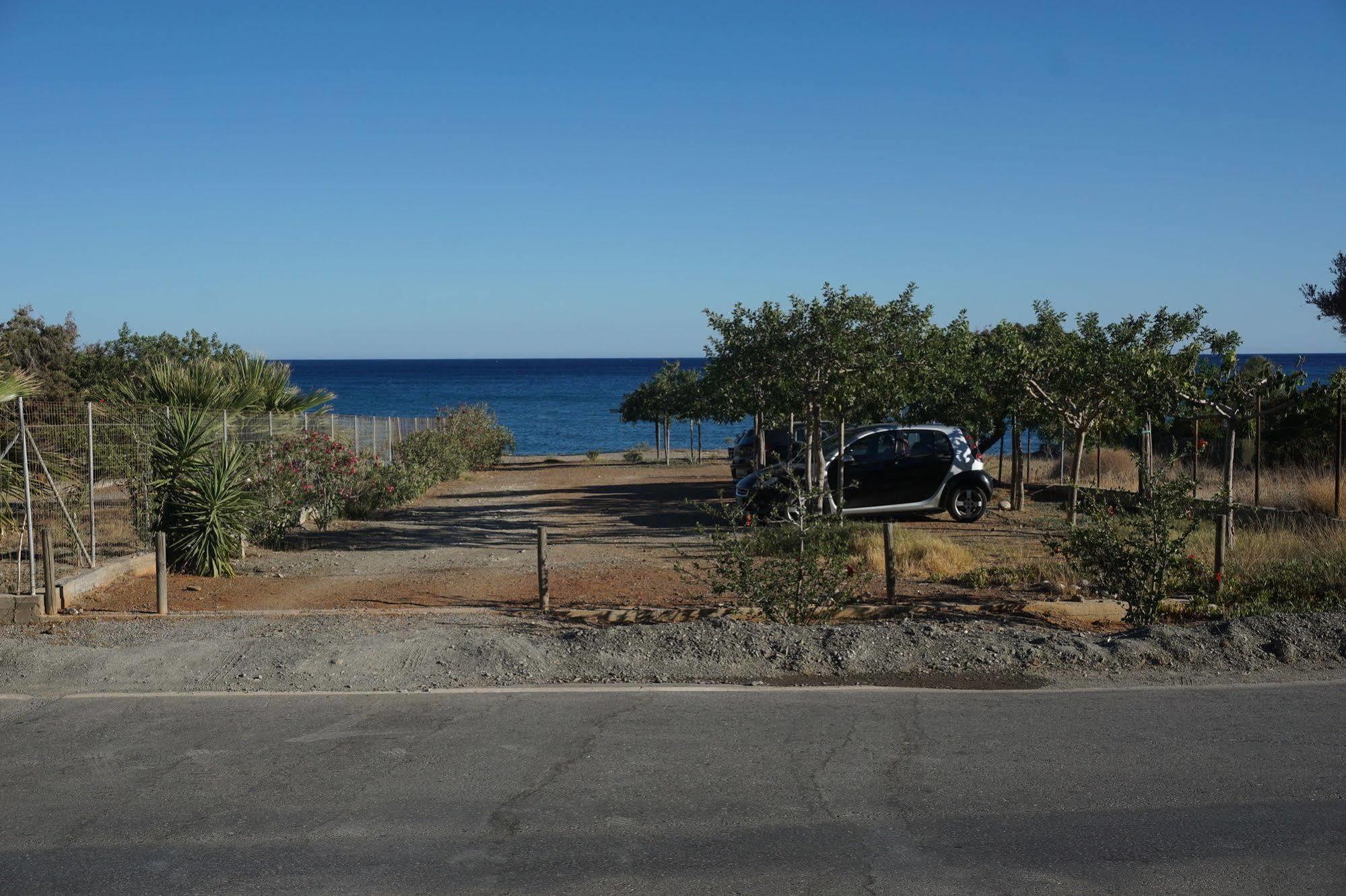 Portela Apartments Kampoula كيراتوكامبوس المظهر الخارجي الصورة