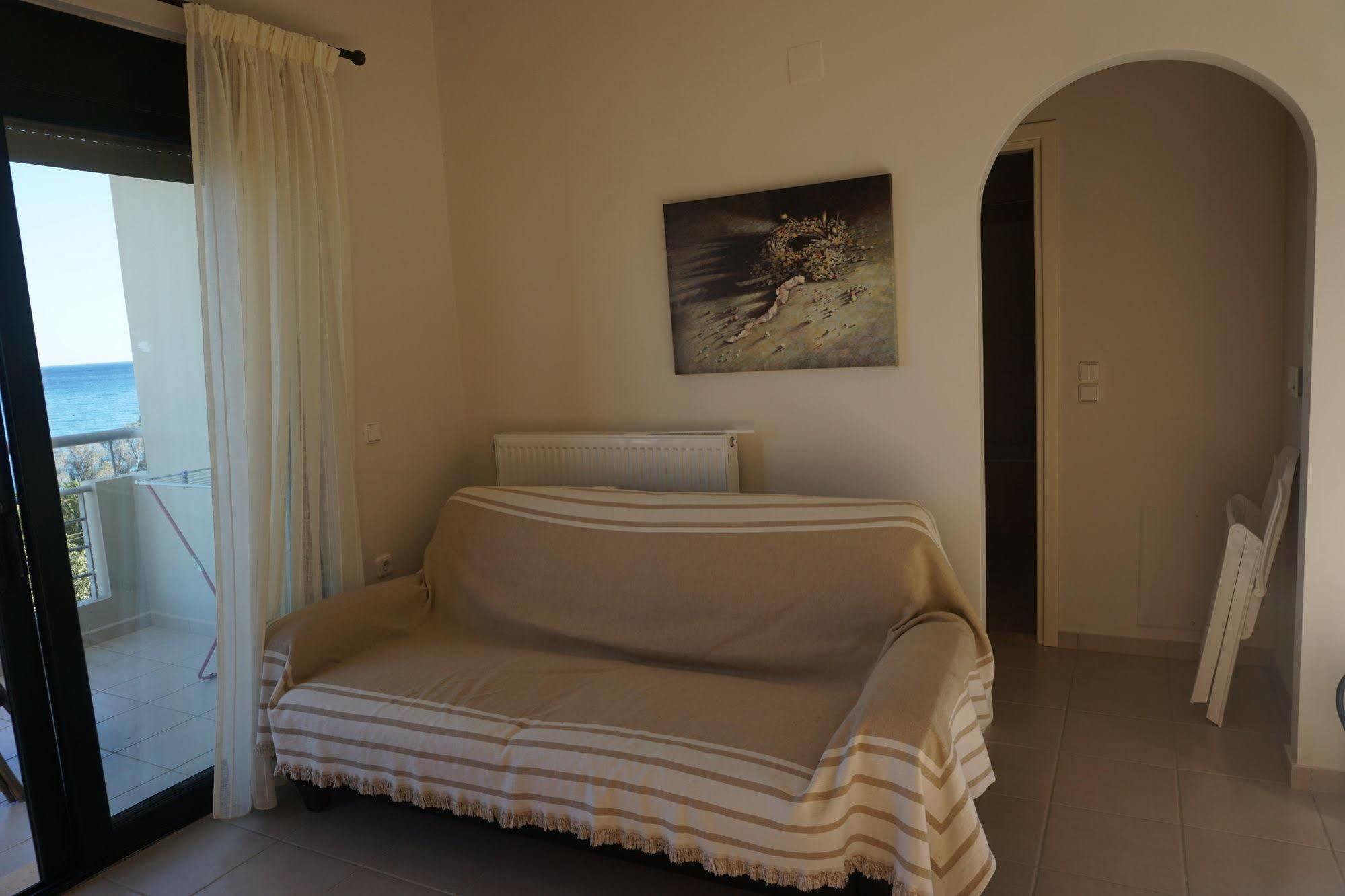 Portela Apartments Kampoula كيراتوكامبوس المظهر الخارجي الصورة