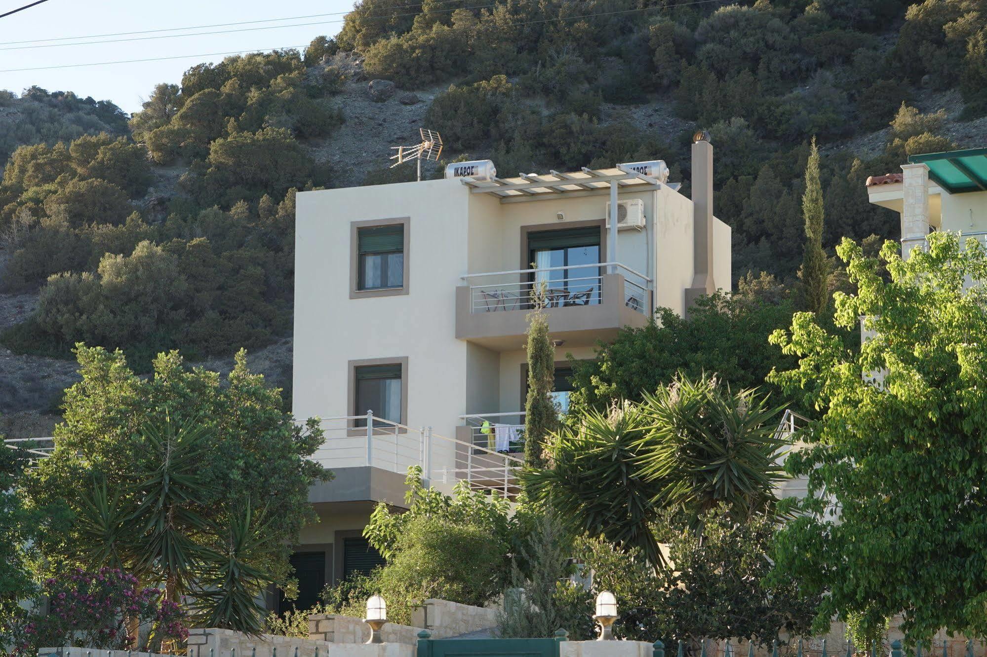 Portela Apartments Kampoula كيراتوكامبوس المظهر الخارجي الصورة